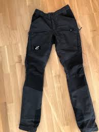 Mit knalligen farben und mustern kommen die outdoorhosen so bunt daher wie der sonnige oktober im schwarzwald. Gebrauchte Damen Hosen Jeans Revolutionrace Zadaa