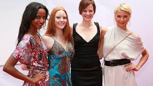 Entrepreneur, love traveling, reading, and precious metals. Gntm 2021 Heidis Kandidatinnen Romina Romy Und Maria Sind Jetzt Schon Kleine Stars