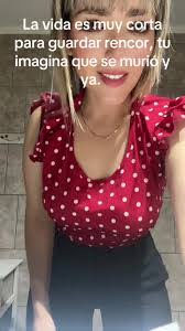 Zulma Briones's Instagram, Twitter & Facebook