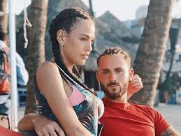 Lien 01 ou lien 02 ou lien 03 (multi). Interview Illan 10 Couples Parfaits Avec Vanessa Lawrens On Fait Construire Une Belle Villa Lawrens Couple Tele Realite