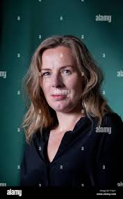 Esther tu Banque de photographies et d'images à haute résolution