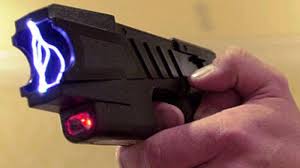 Aug 03, 2019 · a year ago, he started training officers to use stun guns, or tasers as they are often referred to, after the us manufacturer taser international (recently renamed axon), which invented the gun. How Do They Make It Taser Gun