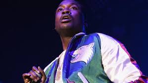 Music Chart Highlights Meek Mills Earns His First No 1 On