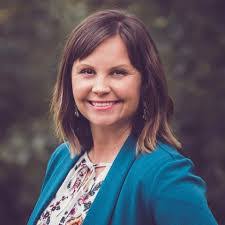 Kristin Settle's Instagram, Twitter & Facebook