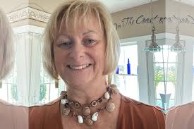 Maureen Lawton, Owner, COTTAGE CHIC DECOR