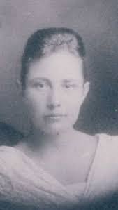 Edna Sprinkle's Instagram, Twitter & Facebook