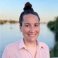 Jennifer Klett's Instagram, Twitter & Facebook