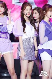 Bestie dahye thigh (page 1). Idol Fashion Archive Izone S Hyewon Performing La Vie En Rose