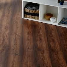 Tamworth Dark Oak Effect Laminate Flooring 2 467 M Pack Departments Diy At B Q Laminate Flooring Goodhome Flooring