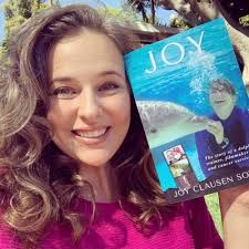 Joy Clausen Soto (@JoyClausen)