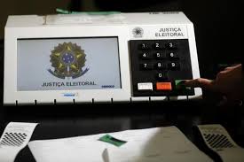 Confira horários, documentos, regras e cuidados para votar com segurança. Ao Vivo Acompanhe O Dia De Votacao Das Eleicoes 2020 Em Santa Catarina Nsc Total