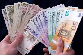 Tek bir para birimi sınır ötesi ticareti. Die Kroaten Glauben Dass Die Einfuhrung Des Euro Zu Einem Preisanstieg Fuhren Wird Kroatien Nachrichten