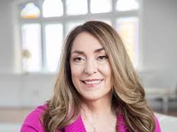 Kami Guildner: 5 Things You Need To Know To Successfully Run a Live Virtual  Event