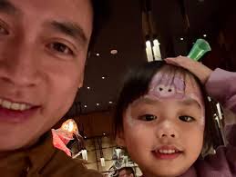 WP Mizumi轉左黑色後都無返過去食😂 加埋好友Amy姐姐嘅悉心安排， 成餐聖誕晚餐完美無瑕啦！ Thx again for the great  hospitality and arrangements. Just realized know you for almost 10 years..  Merry Xmas and 在心中啦😄 . #xmasdinner #merryxmas