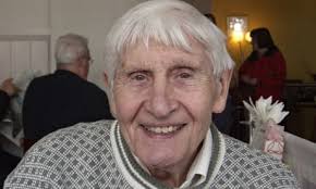 Dennis Dutch's Instagram, Twitter & Facebook