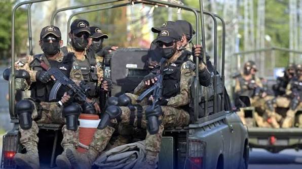 Security Forces Kill Suicide Bomber After 2km Pursuit in Bannu, Foiling Major Terrorist Attack