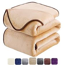 Sherpa is warm and is known to retain the heat to keep you warm during the colder, winter. Best Fleece Blanket Guide With Pros Cons And Features Benefits