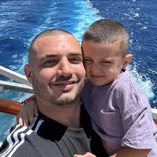 Looking for a finished 1 bedroom apartment/maisonette/penthouse. PM details