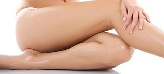 • corps • gommage • douceur • poils incarnés • secret de beauté oriental ce gommage « maison » du corps permet d'éliminer les cellules mortes. Venir A Bout Des Poils Incarnes Les Meilleures Astuces Beaute Et Hygiene Remedes De Grand Mere