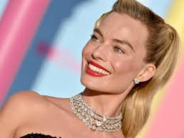 Margot Robbies spray tanner has a special $5 trick to get rid of orange  hands