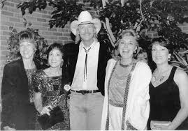 The youngest child and only boy in his family, jackson had a very happy childhood even though. Alan And His 4 Sisters Alan Jackson Allen Jackson Allan Jackson