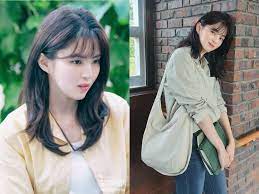 Discover 10 beautiful hairstyles for women over 40 to wear. 7 Korean Hairstyles For Women Inspired By Popular K Celebs