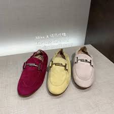 twd11500 tods 女款麂皮後邊鬆緊樂福鞋outlet價再打7折只有今天明天價格恢復原價訂金查碼 tods todsshoes womenshoes italianbrand italianluxury italianfashio sperry sneaker sneakers fashionista