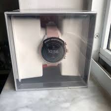 The fossil sport smartwatch is going on sale this week at a starting price of $255. New In Sealed Fossil Women S Gen 4 Sport Heart Rate Metal And Silicone Smartwatch Pink Blush Ftw6022 Shopee Indonesia