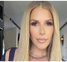 Tracy Tudor has put her commissions to good work. : r/milliondollarlisting