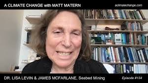 Lisa Levin's Instagram, Twitter & Facebook