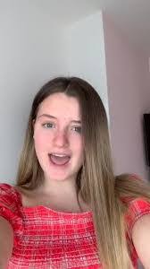 Lila Davidson's Instagram, Twitter & Facebook