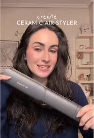 La nueva herramienta 2 en 1 de @Create Spain 😳✨ ¿Qué os parece? #regalo  #create #airstrait #ceramicairstyler #airstyler #airstraight #dyson  #dysonairstrait #planchasecador #dupedyson #blowouthair ...