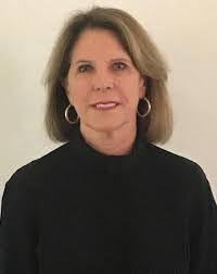 Kimberly Gaines's Instagram, Twitter & Facebook