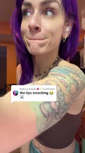 Auntie Amanda Chewing