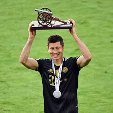 Lewandowski może załatwić sprawę w 10 minut. Fc Bayern Lewandowski Spricht Mit Uschi Muller Uber Rekord Sie Uberrascht Mit Gestandnis Fc Bayern