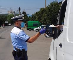 Astăzi e duminică, 10 ianuarie 2021. ManÄ Etnic A Indrazni Vremea Campina Kappa Stringart Ro