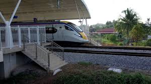 It is arguably the state capital on the west coast of peninsular malaysia that is richest in malay culture. Ktm Ets Eg9203 Departing Alor Setar Station Youtube