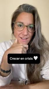 Crecer en crisis, RECIBIR, Transicionar de paradigma , Celebrar cómo ritual  de actualización , Hacer espacio para habilitarnos sentir lo que sentimos,  Doler/Amar con miedo y con empatía , Observar, ...