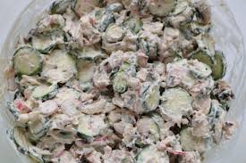 Salade De Courgettes Croquantes Et Champignons Cuisine Facile Com Recette Recettes De Cuisine Salade Courgette Recettes De Cuisine Portugaise