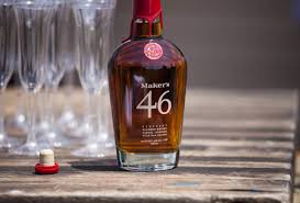 5 Whiskies To Sip Straight That Cost Less Than 50 Whisky Drinks Good Whiskey Whiskey