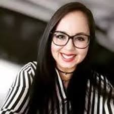 Constelação Familiar com bonecos de madeira e Pluvial