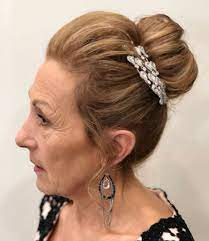 50 Ravishing Mother Of The Bride Hairstyles Mother Of The Bride Hair Bride Hairstyles Wedding Hairstyles