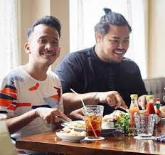Yuk, simak beritanya di sini. Natal Pertama Tanpa Ayah Begini Perasaan Ruben Onsu