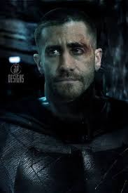I'm still convinced Jake Gyllenhaal is still the best choice to play DCU  Batman. He has the look, the physique, martial arts experience, is an Oscar  nomated actor and a world class