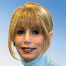 Naomi Blum's Instagram, Twitter & Facebook