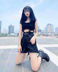 Ngoài chơi bida, hồng gấm còn có thế mạnh về nhảy. Nghi Váº¥n Loáº¡t Hot Girl Gáº¥m Kami Le Bá»'ng Lá»£i Dá»¥ng Clip Nong Ä'á»ƒ Tiáº¿n Than Bai Há»c Nao Cho Giá»›i Tráº»