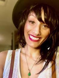 Lauren Blair's Instagram, Twitter & Facebook