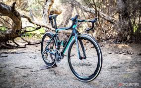 In This Edition Of Bikes Of The Bunch Shu Chong Tang Tells Us About His New Bianchi Oltre Xr4 Not The First Bi Bicycle Maintenance Bike Road Bike Equipment
