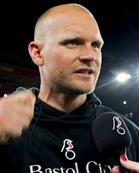 Liam Manning reaction