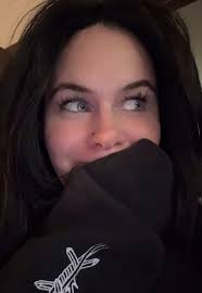 A garden wonderland in bloom. Our Marigold Charleston linen setting th...